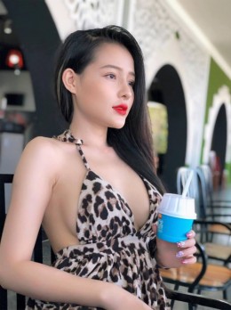 SOMYA - Escort Agency in Dubai | Girl in Dubai