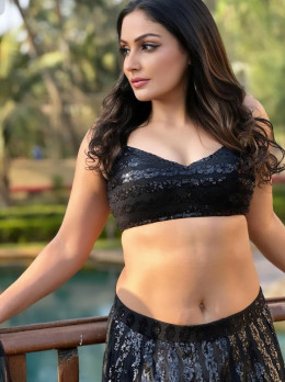 Dubai Escort Services - Escort Sunaina | Girl in Dubai